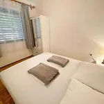 In 41879 Appartement Jadranovo