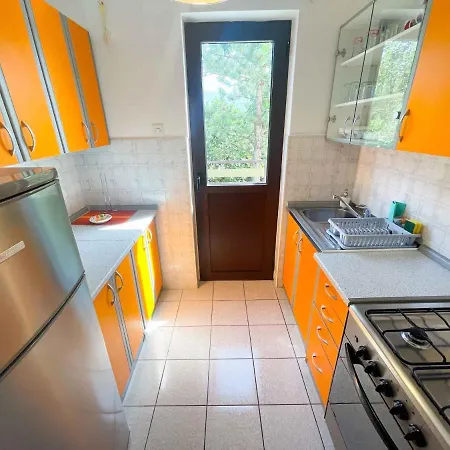In 41879 Apartamento