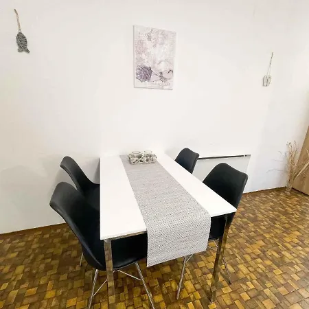 In 41879 公寓